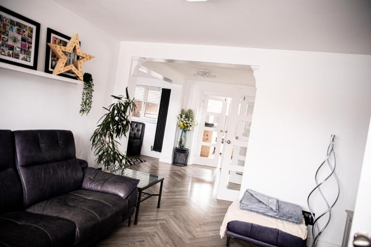 Inviting 3-Bed House In Manchester Eksteriør billede